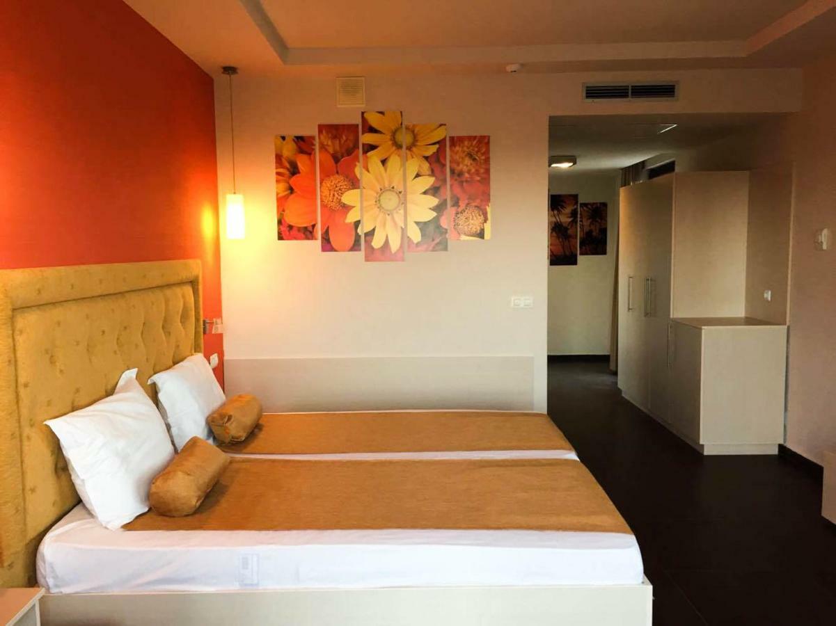 Studio Elegance Golden Sands Εξωτερικό φωτογραφία
